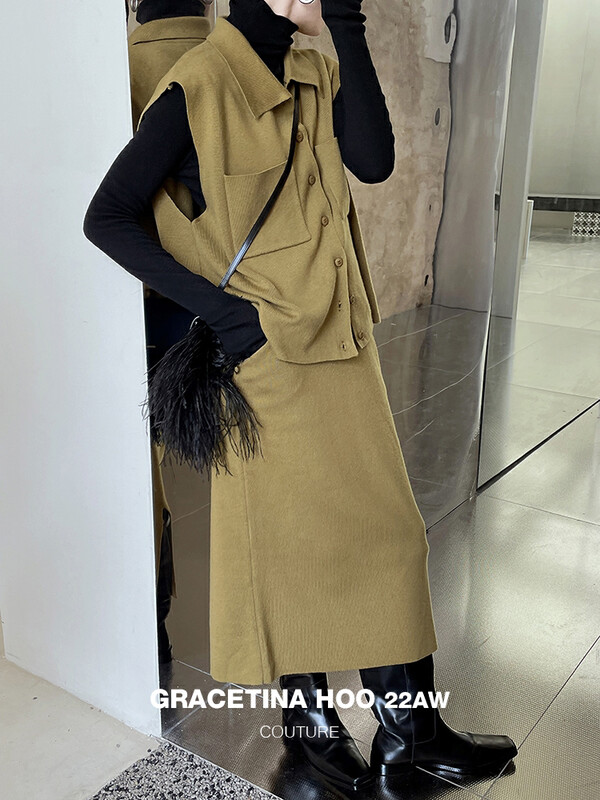 [GRACETINA HOO] Modern lapel silhouette knitted vest set slightly falling shoulder inclusive show thin and versatile Z639