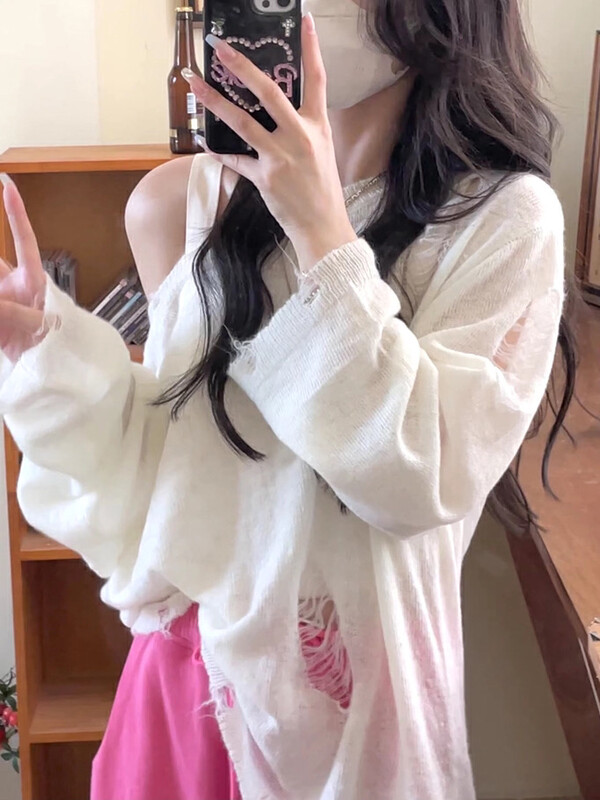 Autumn on the new![Amanda] Korean version lazy broken hole versatile loose sleeve thermal warm sweater 5163 # PCZ