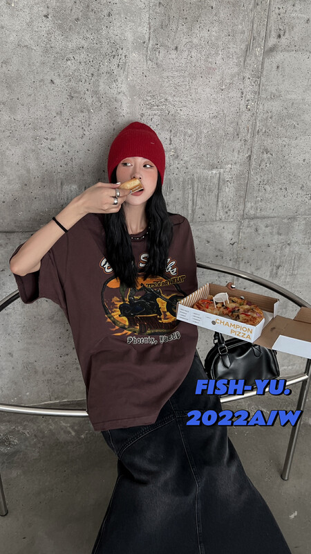[FISH YU] American retro pattern letters color pull print with thick hair short-sleeved T-shirt 22612