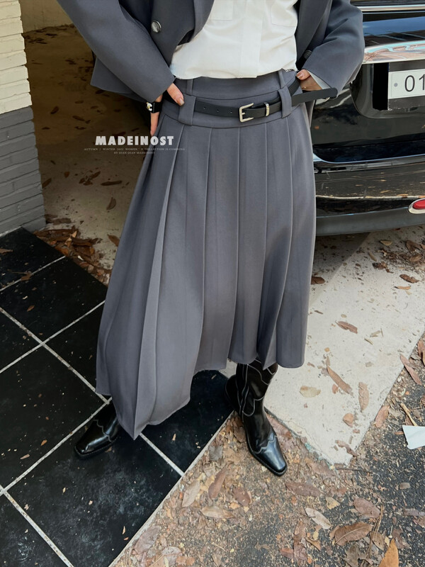 [Osha MADEINOST] Autumn on the new low waist vintage pleated suit skirt (with a belt) 87111