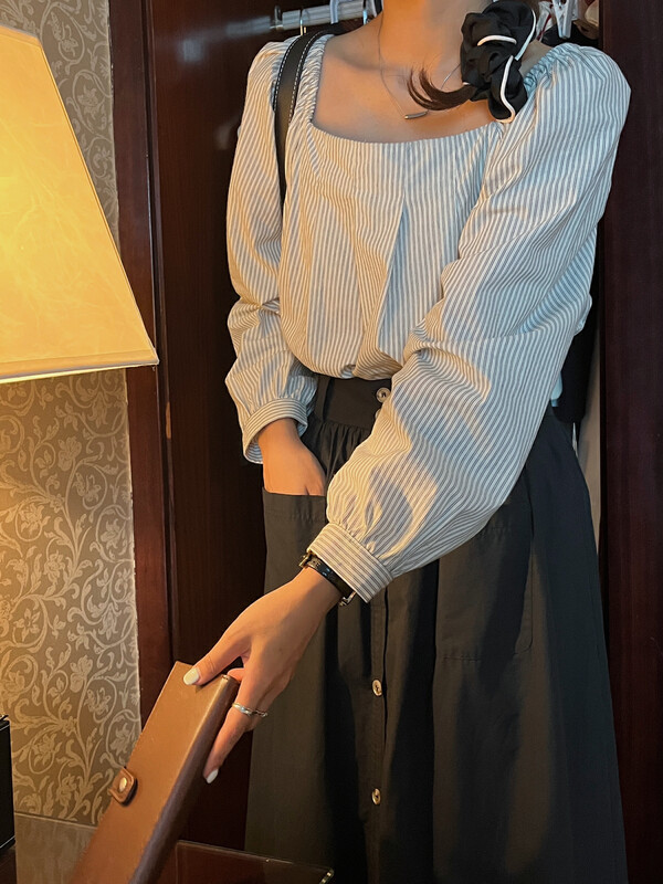 Autumn on the new![EVER TRUE] Long Sleeve Vertical Stripes Bubble Sleeve Square Tie Shirt 23258 # CLS