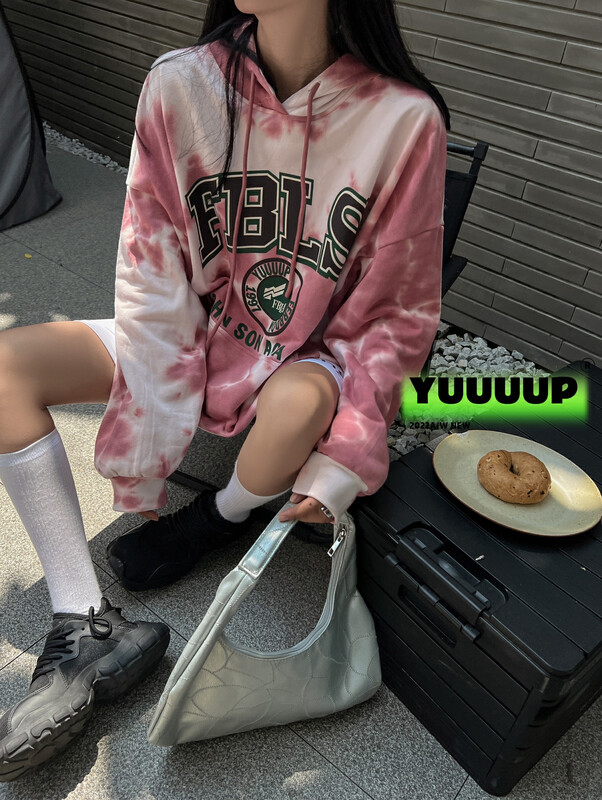 [FISH YU] American retro alphabet foam printed tie dyed hoodie 622600