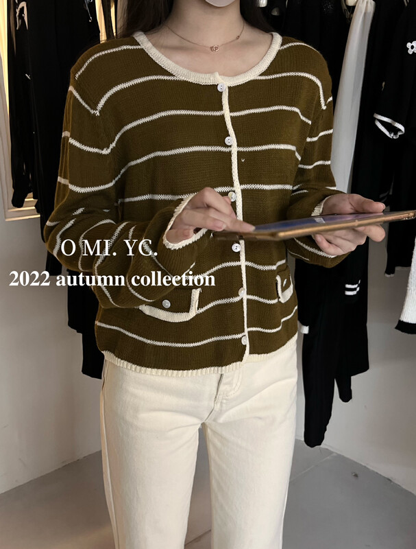 [O MI] Korean version versatile round collar bump stripe knit cardigan YS807