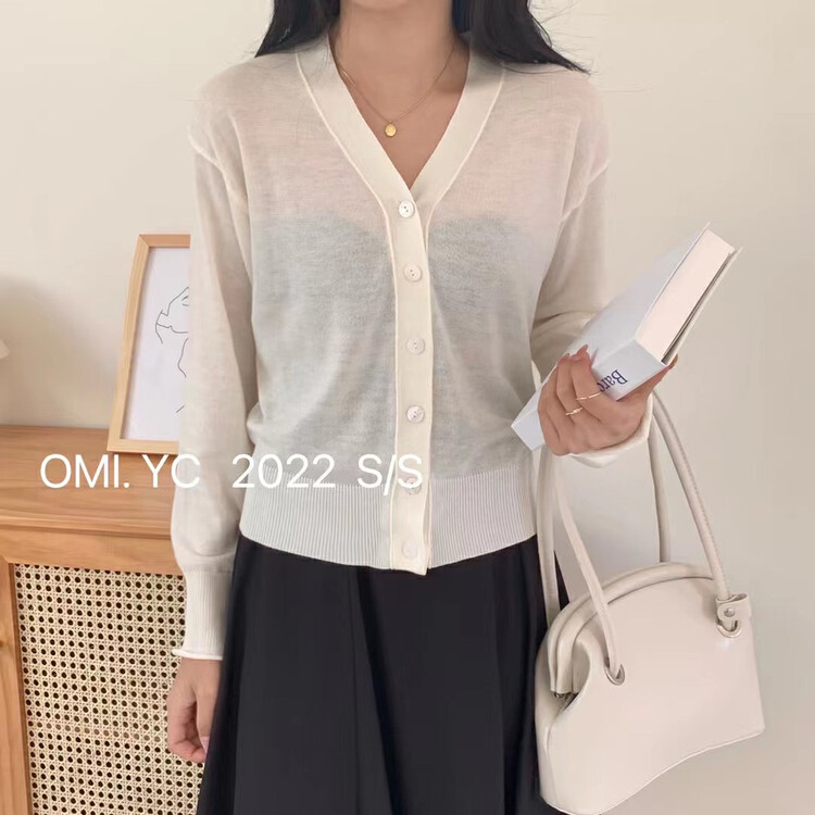 Autumn on the new![O MI] Korean V-neck Simple and loose knit cardigan YS1858 # FHX