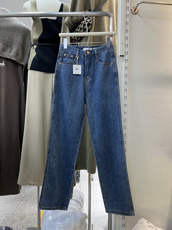 Autumn on the new![MEET ME] Korean version of slim straight leg jeans 61356 # L