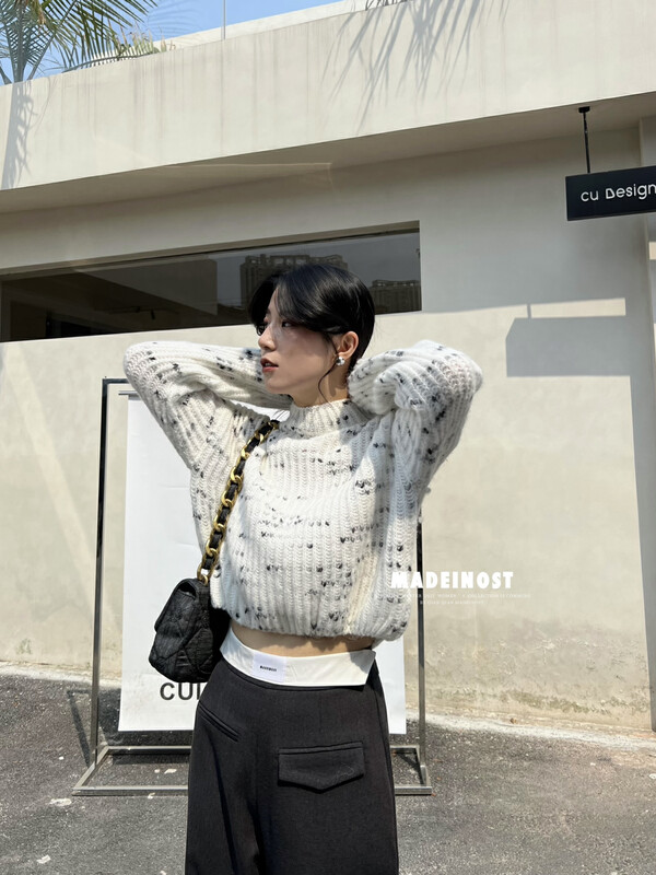 [Ousha MADEINOST] Autumn and winter new half high collar polka dot thickened warm sweater with 10 wool S7018
