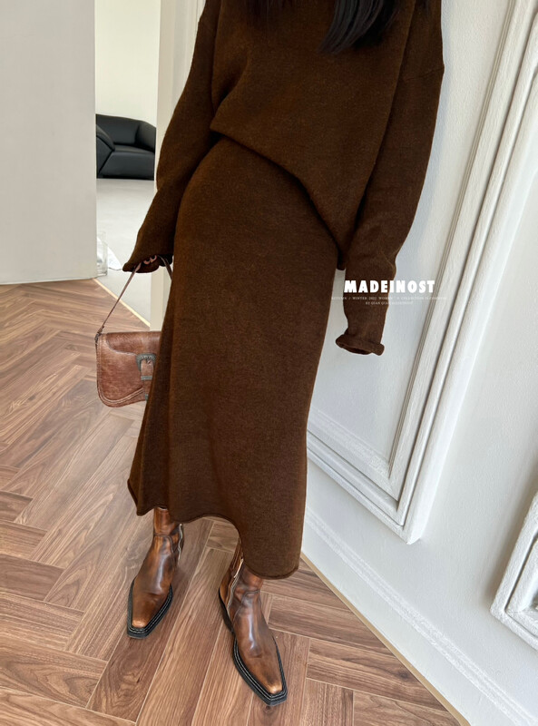 [Ousha MADEINOST] Autumn and winter new vintage wool A-line skirt S7205