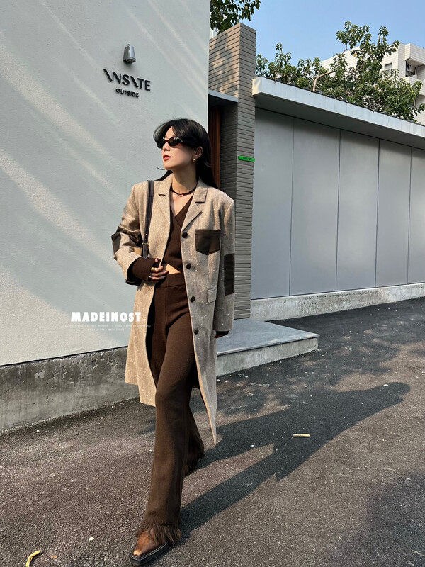 [Osha MADEINOST] Autumn and winter new vintage splicing PU leather herringbone suit coat wool 87201