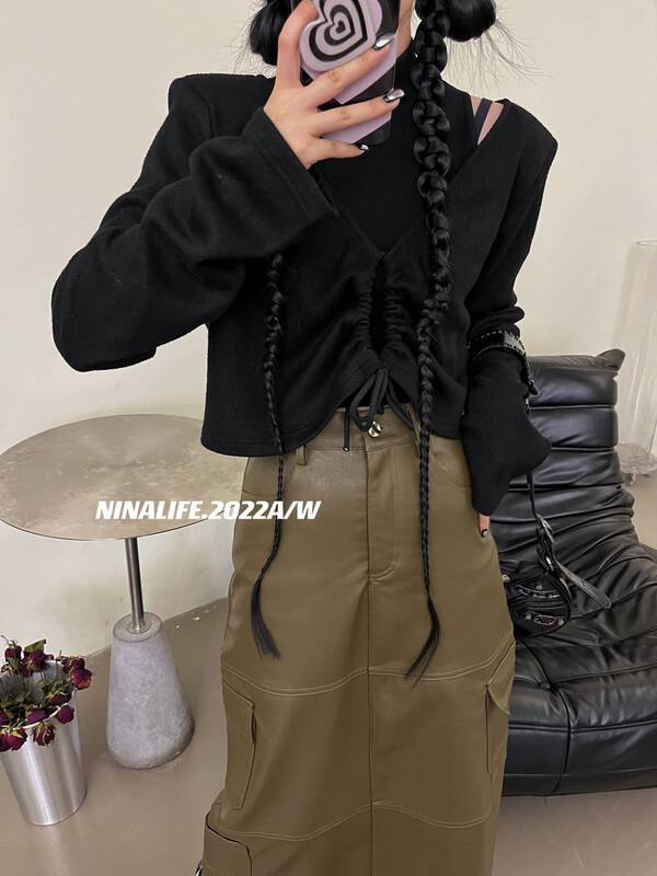 Autumn on the new![NINA LIFE] Fashion and simple striped small shirt + versatile sleeveless short vest set 6352 # ZXL