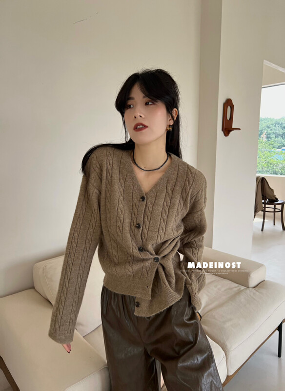 [Osa MADEINOST] Autumn new twist two wear waist knit cardigan S7031