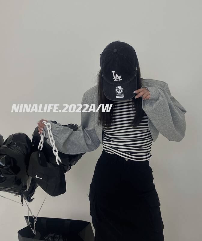 Early autumn on the new![NINA LIFE] Casual Simple Stripe contrast color fake two long-sleeve T-shirt 6220 # ZXL
