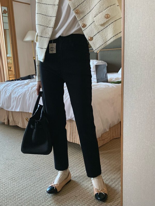 Early autumn on the new![MEET ME] Black skinny unlocked edge straight tube stretch jeans 61371 # L