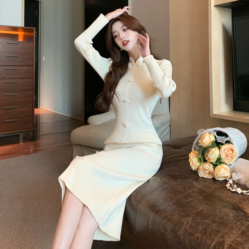 New Chinese style socialite dish buckle slim knit dress autumn and winter style slim base with coat