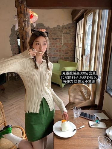 Only Ouyang hooded sweater female autumn new slim inside the sweater undershirt show thin long-sleeved jacket