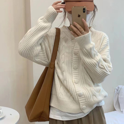 Simple literary and artistic thickened twist knitted cardigan 2022 early autumn new Korean soft milk wind loose sweater jacket tide
