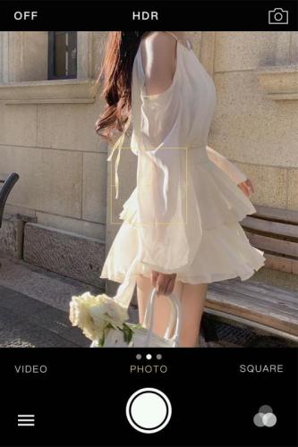 Real shooting price~ Gentle little dress autumn halter neck off-shoulder top + irregular hem cake skirt suit