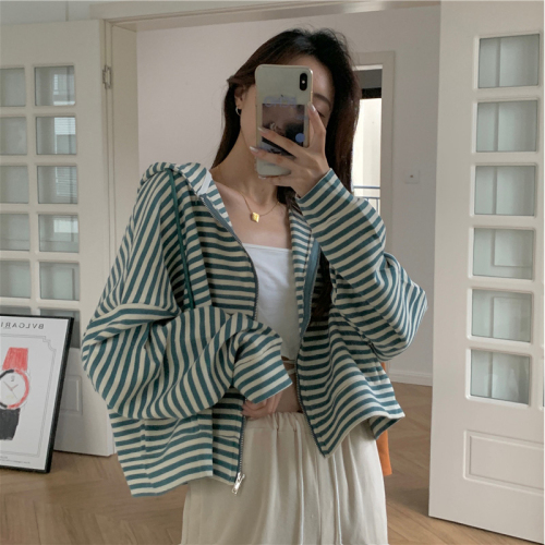 Official picture polyester fish scales exposed navel short zipper sweater women's new autumn and winter American retro stripes ins