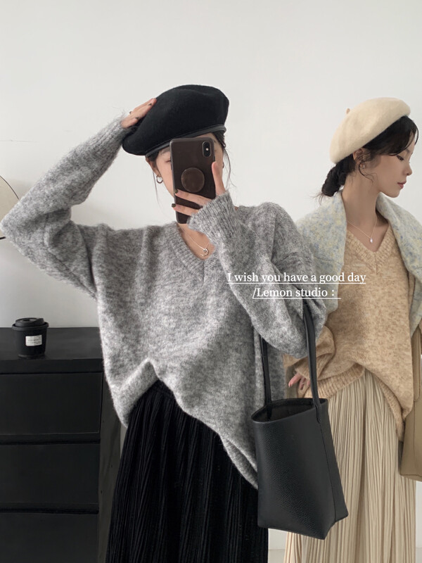 [Lemon Green Tea] Autumn and winter new V-neck warm loose sweater 00-220