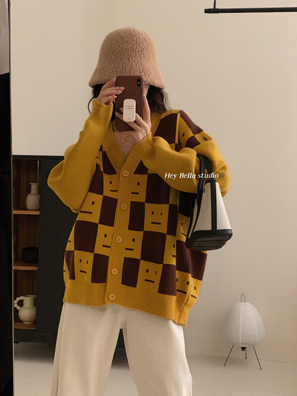 New in winter! [HEY BELLA] Girlfriends square smiley Korean version warm sweater 9558# L