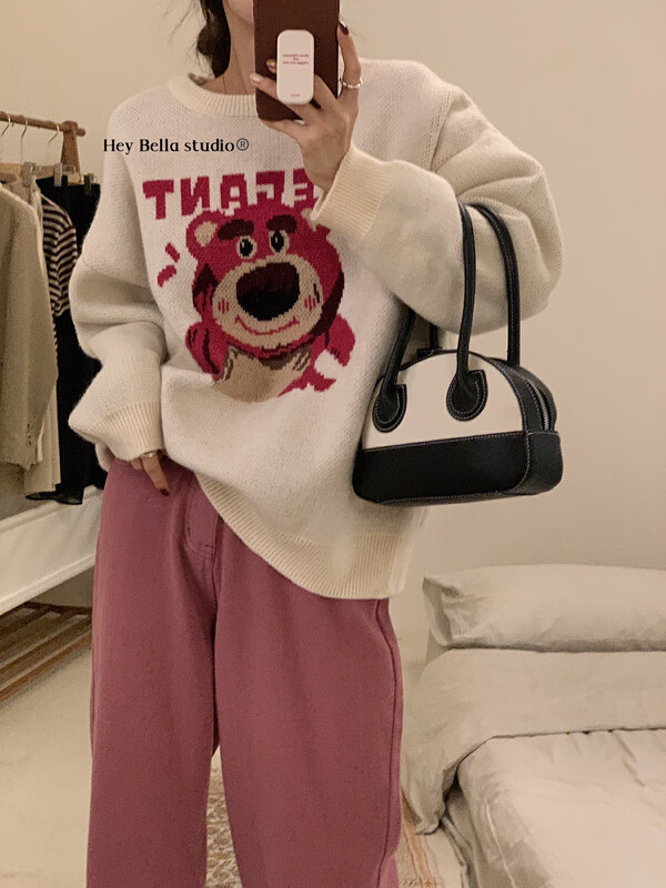 New for winter!  【HEY BELLA】Korean Four-color Strawberry Bear Warm Sweater 9572# L