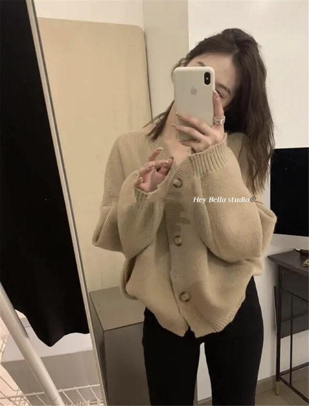 New in autumn!【HEY BELLA】V-neck single-breasted loose and comfortable warm sweater B9506# L
