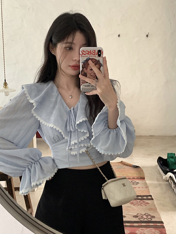 New in autumn! [BY] French retro blue V-neck ruffled shirt 4510# CL