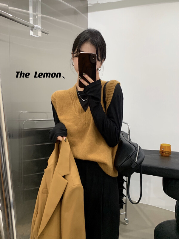 [Lemon Green Tea] Loose V-neck outer wear layered vest vest 11-180