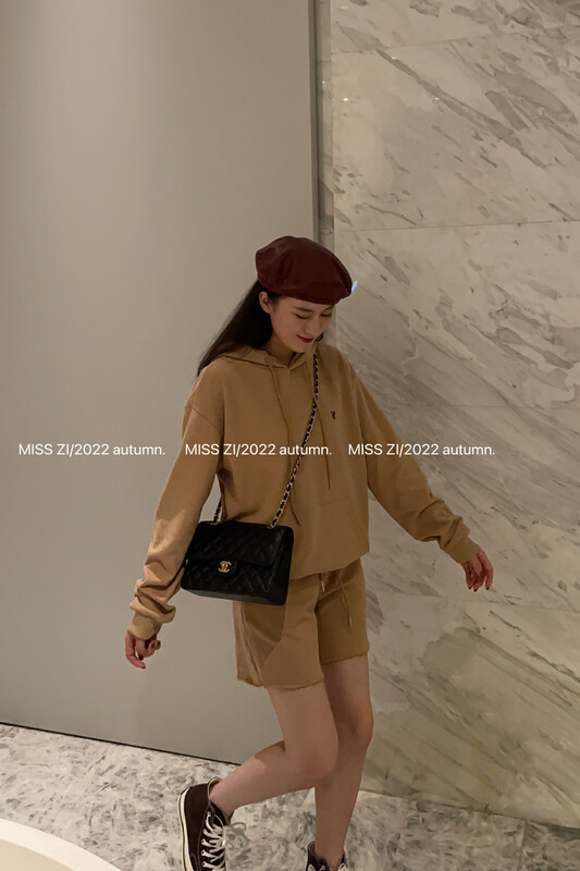Original price 135.23! [MISS ZI] Autumn casual all-match fashion hooded letter sweater shorts suit (set) 3233# CQW