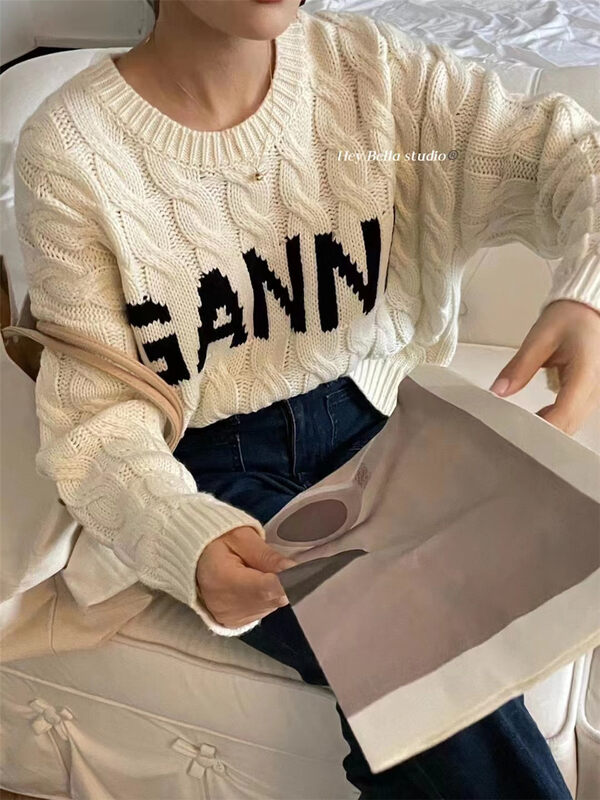 New in autumn! [HEY BELLA] letter pullover comfortable and versatile warm sweater 9387# L