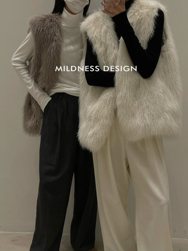 [MILDNESS] Simple solid color V-neck solid color vest imitation fur plush B657