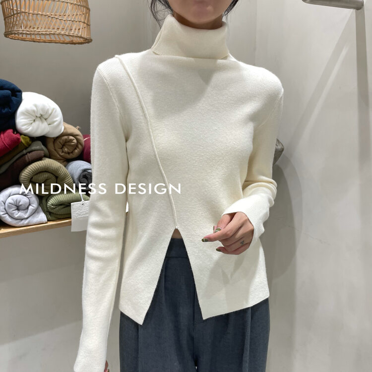 【MILDNESS】Andy velvet turtleneck slit knitted sweater 88349