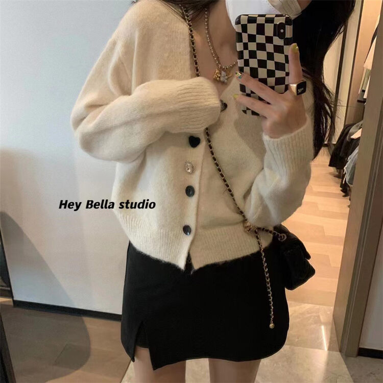New in autumn!【HEY BELLA】Korean gem love button short knitted cardigan 9286# L