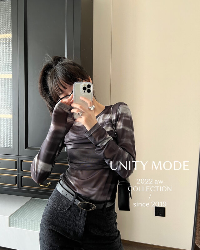 【UNITY】Fashionable western-style gradient bottoming shirt long-sleeved T-shirt in autumn F281012# CQW