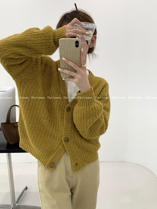[Lemon Green Tea] Korean commuter solid color temperament knitted cardigan 00-211