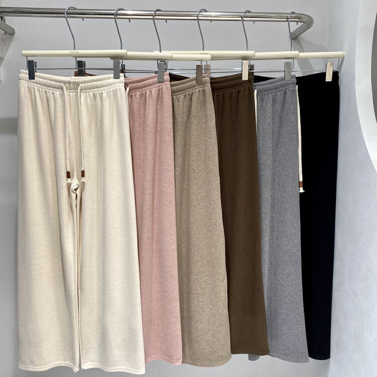 New in winter! [TEEM ING] Korean chenille pit strips slim and versatile casual pants (with waist rope) 22T636# HJY