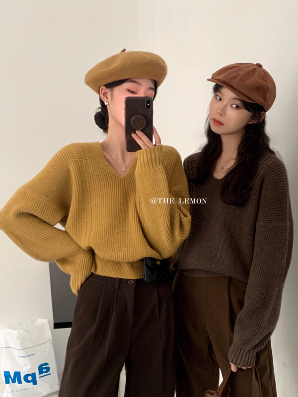 [Lemon Green Tea] Korean V-Neck Loose Lazy Versatile Sweater 00-221