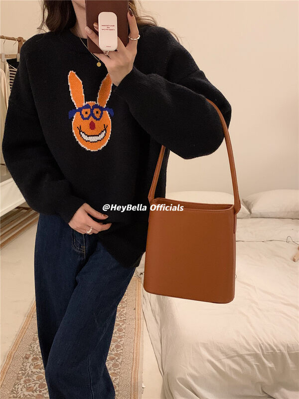 New in winter! [HEY BELLA] round neck pullover loose and comfortable warm sweater B9577# L