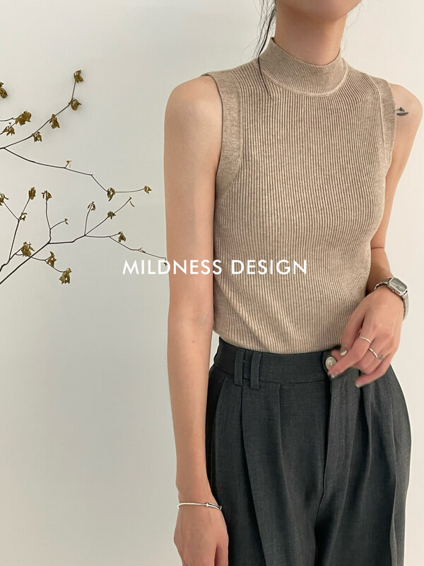 New in autumn! [MILDNESS] Stand-up collar sleeveless solid color knitted sweater 2670# FHX