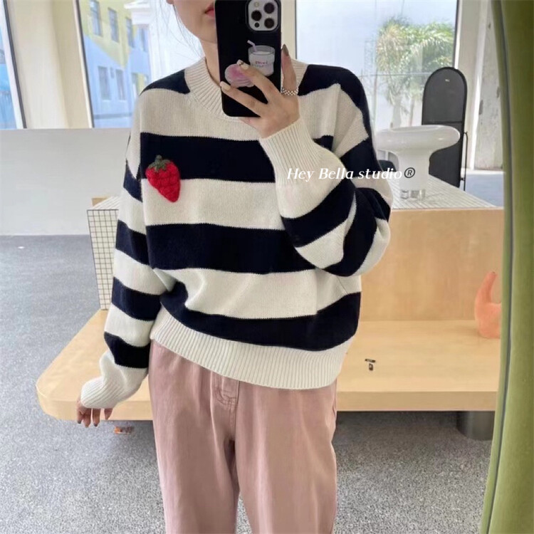 New for winter!  【HEY BELLA】Heavy Industry Strawberry Embroidered Warm Sweater 9637# L
