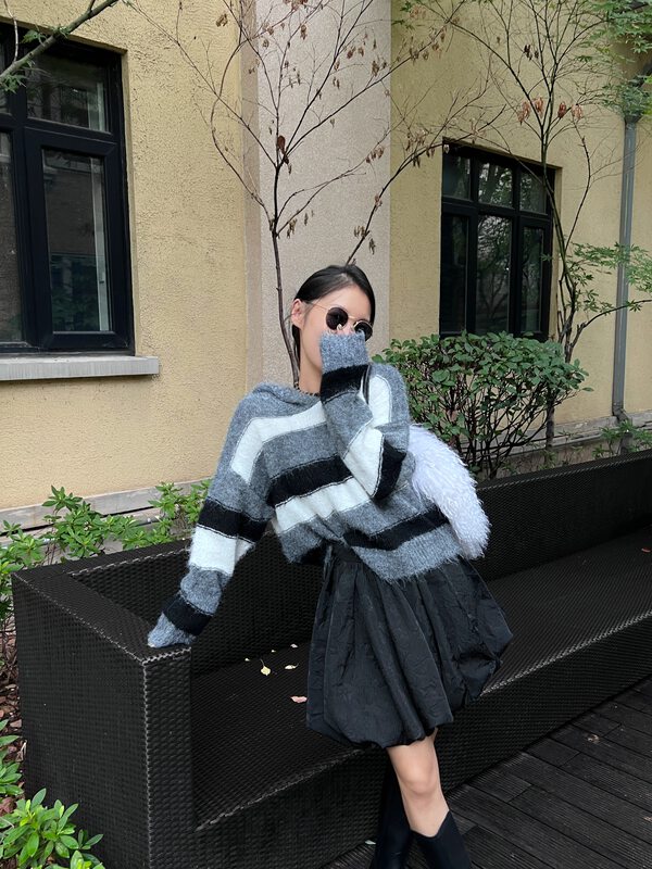 【UNITY】Lazy Wind Soft Waxy Striped Hooded Contrast Striped Sweater F281025# CQW