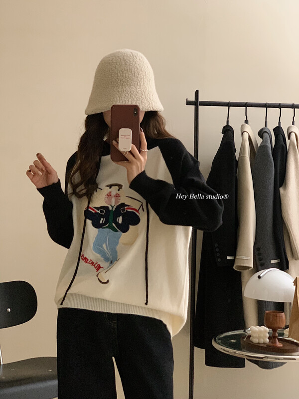 New in winter! [HEY BELLA] Heavy Industry Embroidered Rabbit Hooded Warm Sweater 9619# L