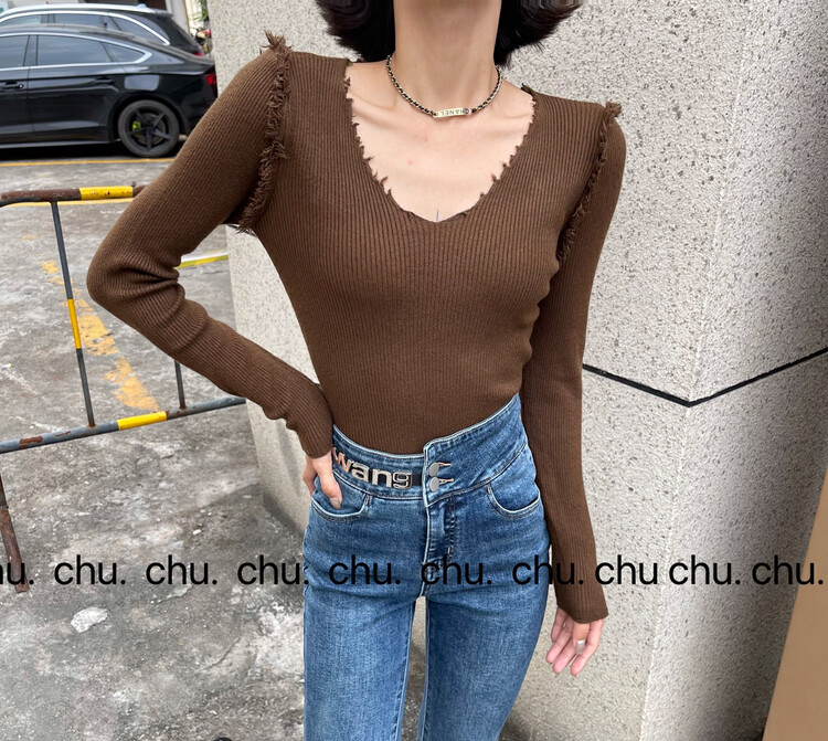 [C.X Beginning] Solid Color Slim Fit V-Neck Warm Sweater C530# WTT