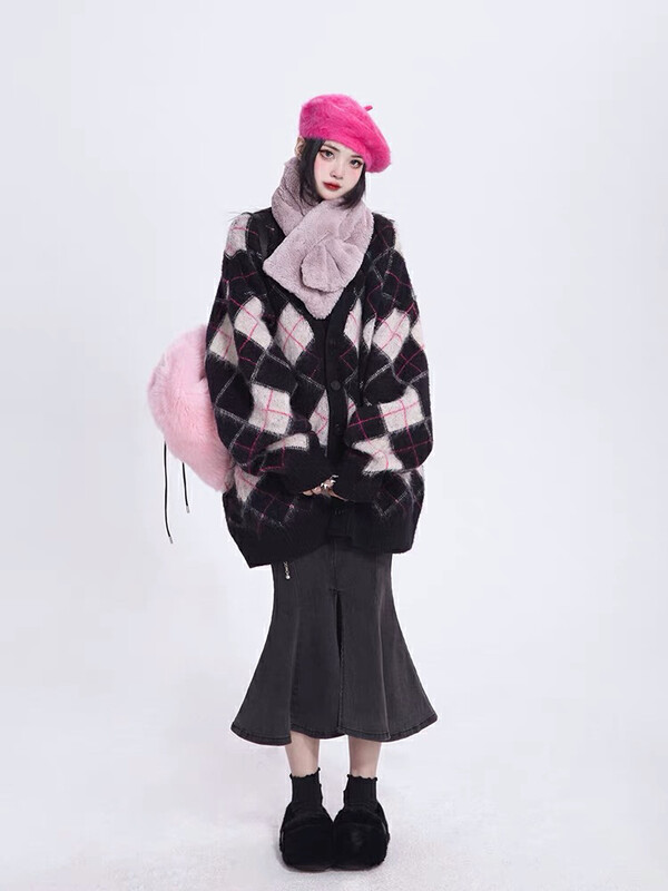 【BY】Contrast color rhombus loose-breasted warm sweater 0585# HJY