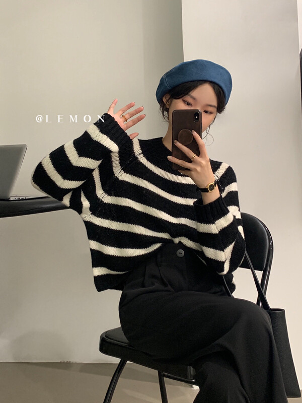 [Lemon Green Tea] Lazy Wind Loose Pullover Crewneck Sweater 11-181