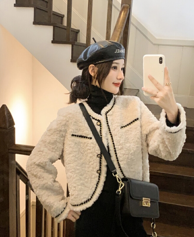 【KIKI STUDIO】Temperament simple and versatile imitation fur short coat 6986# HJY