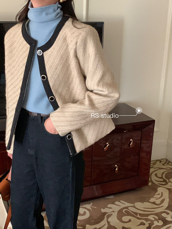 【RS】Textured round neck contrast color small fragrant short coat (including 75% wool) LL0209# FHX