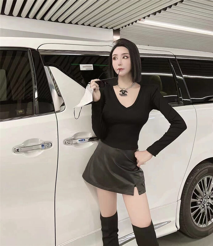 New in autumn! [TAN] V-neck slim solid color long-sleeved T-shirt T3660# JJ