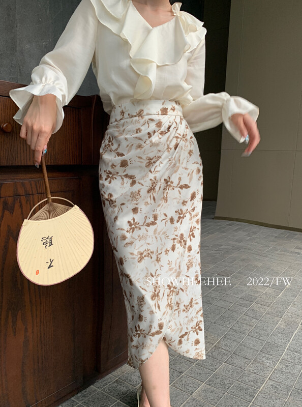 New in early autumn! [Xiu Xixi] French retro light luxury printed pleated petal hip skirt 19571# JHY