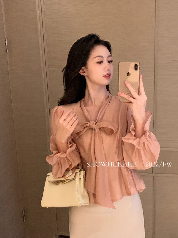 New in early autumn! [Xiu Xixi] French gentle tie V-neck ruffled all-match shirt 9202# JHY
