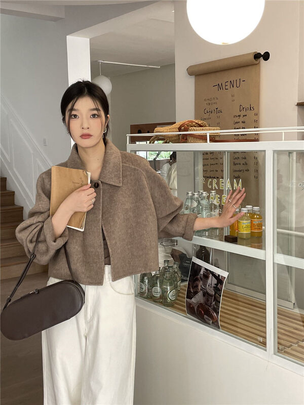 New in winter! [CLEAN SPACE] Solid color simple and versatile short coat (85 Australian wool) 32571# CQW